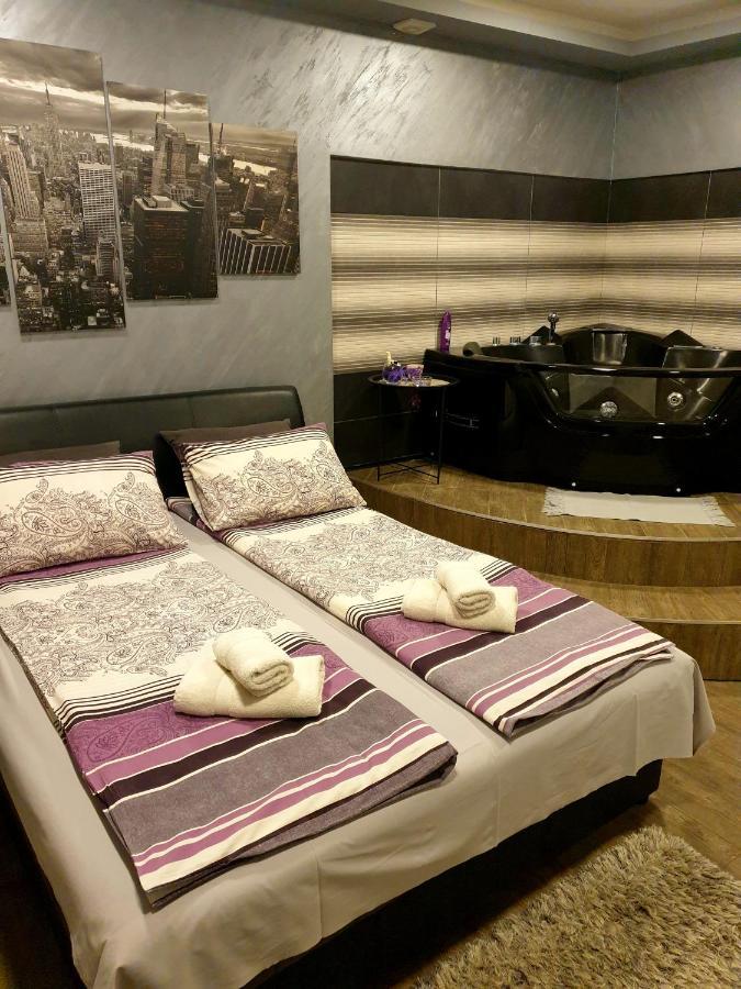 Ceca Apartman Ni Exterior foto