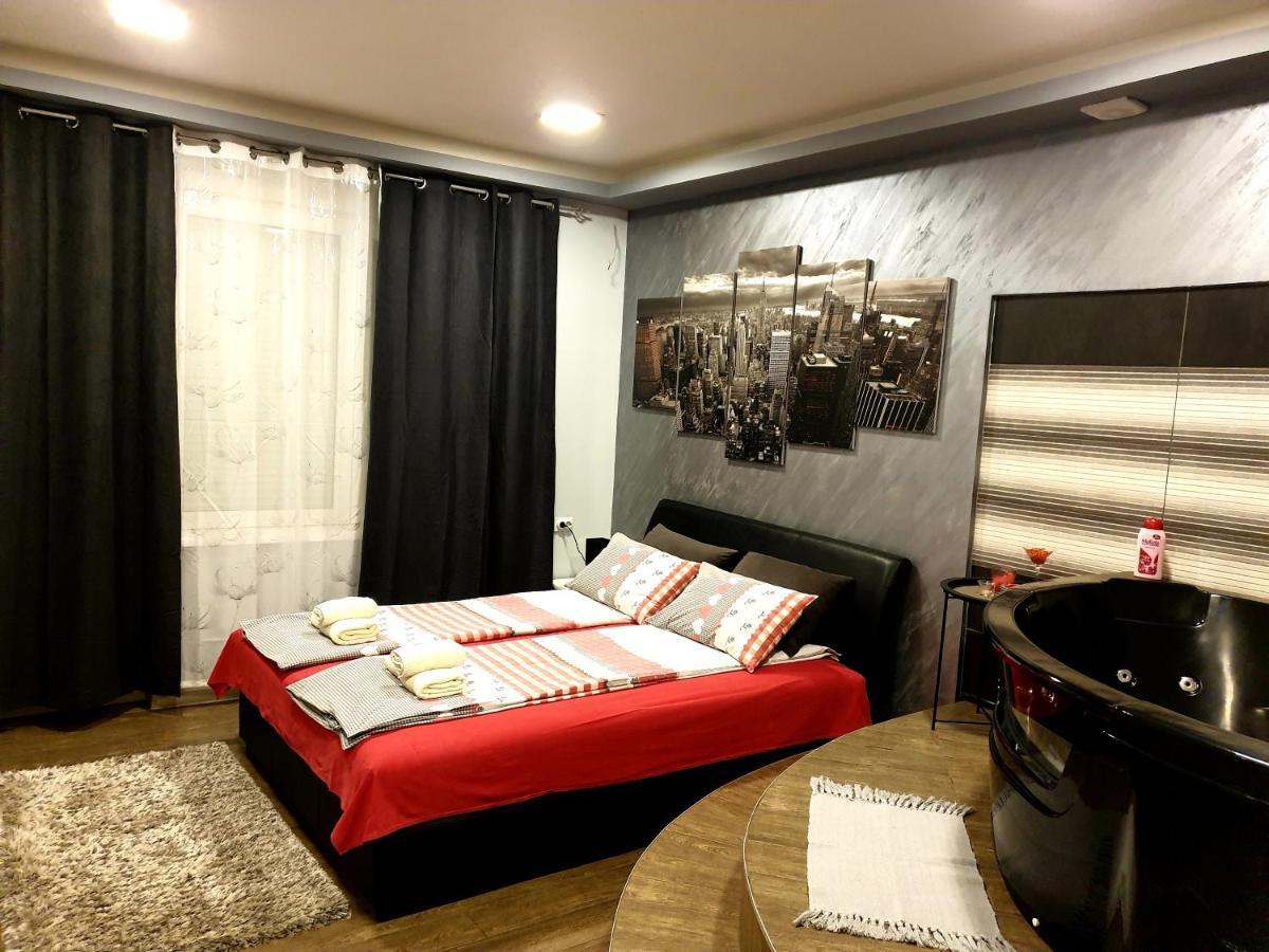 Ceca Apartman Ni Exterior foto